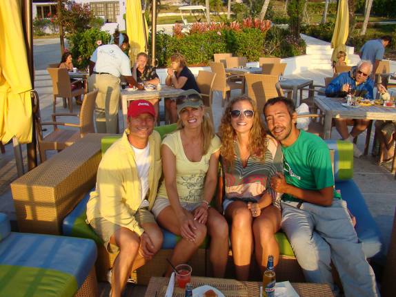 Casal de Michigan, noivos em Elethera