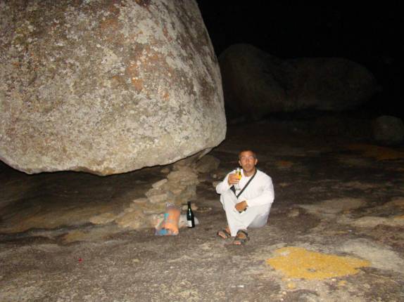 Celebrando o reveillon no Lajedo do Pai Mateus, em Cabaceiras - PB