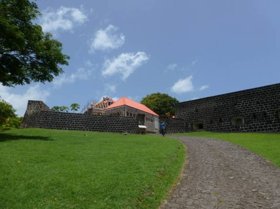 Chegando ao forte Shirley, no Cabrits National Park, em Portsmouth, no norte de Dominica, no Caribe