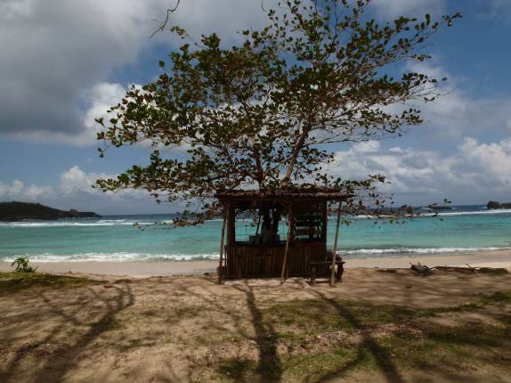 Chegando à praia de Winnifred, em Port Antonio, no nordeste da Jamaica