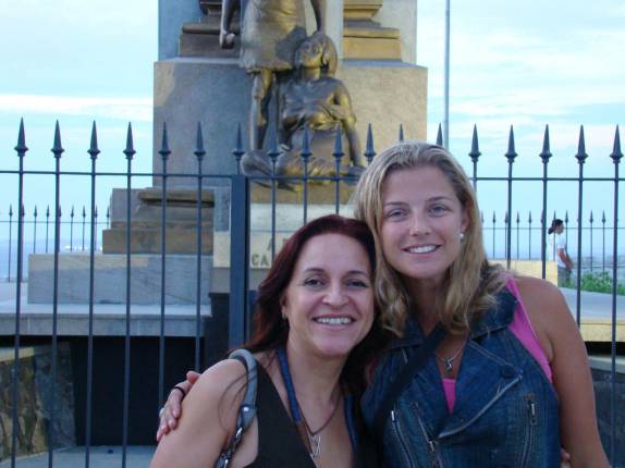 Com a Mônica na Praça Castro Alves, em Salvador - BA