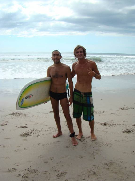 Com o Luís, na praia de Santa Teresa, na península de Nicoya - Costa Rica