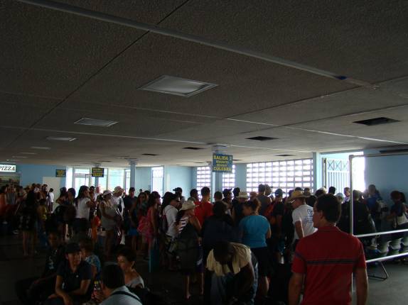 Confusão para abordagem do Ferry para Culebra - Porto Rico Confusão para abordagem do Ferry para Culebra - Porto Rico