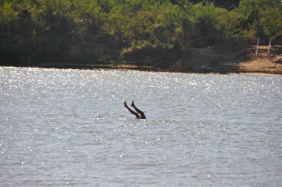 De pernas para o ar no Rio São Francisco em Januária - MG