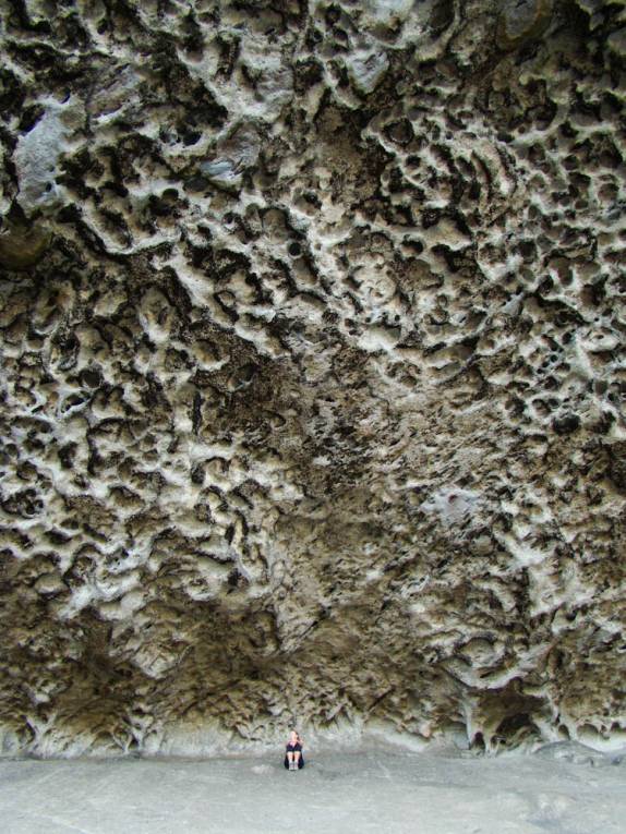 Dentro da 'boca', no Parque Estadual da Pedra da Boca, na Paraíba, fronteira com Passa e Fica - RN Dentro da 'boca', no Parque Estadual da Pedra da Boca, na Paraíba, fronteira com Passa e Fica - RN