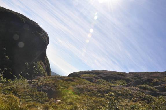 Descendo do Pico do Papagaio no Vale do Matutu - MG