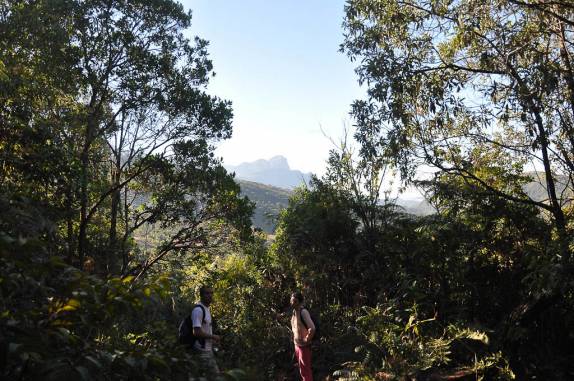 Descendo o Vale do Matutu - MG Descendo o Vale do Matutu - MG