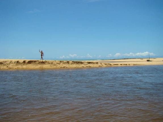 Do outro lado do rio em Caraíva - BA