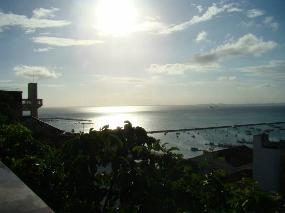 Elevador Lacerda visto da Cidade Alta, em Salvador - BA Elevador Lacerda visto da Cidade Alta, em Salvador - BA