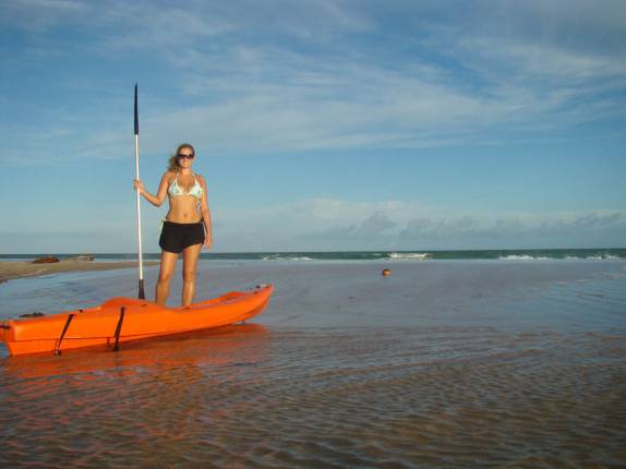 Encontro do rio com o mar na praia de Tabatinga, em Jacumã, distrito de Conde - PB Encontro do rio com o mar na praia de Tabatinga, em Jacumã, distrito de Conde - PB
