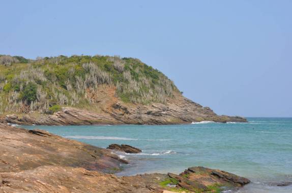 Encostas da praia da Ferradurinha, em Búzios - RJ Encostas da praia da Ferradurinha, em Búzios - RJ