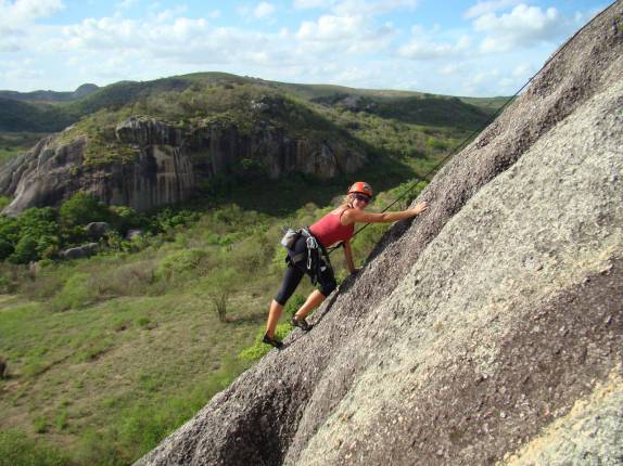 Escalada da segunda metade da Pedra do Lagarto, na região de Passa e Fica - RN Escalada da segunda metade da Pedra do Lagarto, na região de Passa e Fica - RN