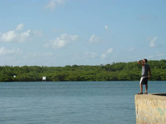 Esperando a balsa em Porto de Pedras - AL