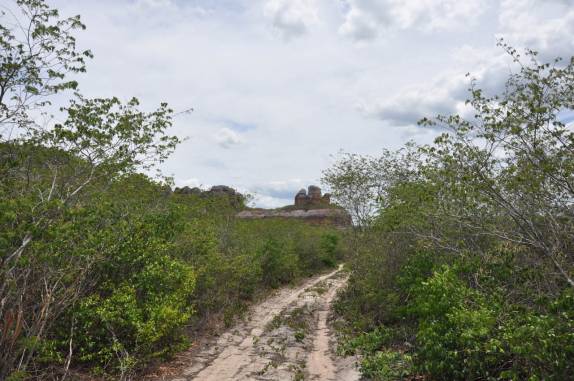 Estrada no Parque Nacional da Serra das Confusões, no sul do Piauí