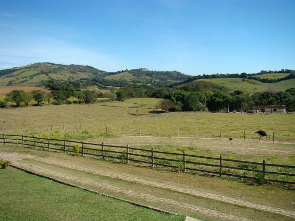 Fazenda do Aroldo e Ana Elisa em Perdões - MG Fazenda do Aroldo e Ana Elisa em Perdões - MG