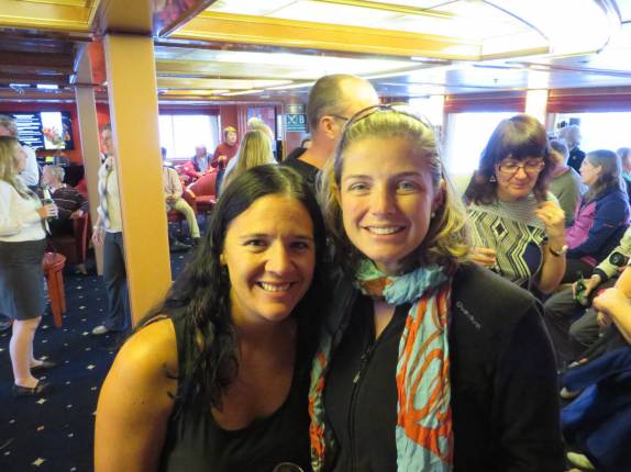 Fazendo amizades no navio. Essa é a sul-africana Kim, no trecho entre Buenos Aires e as Ilhas Malvinas Fazendo amizades no navio. Essa é a sul-africana Kim, no trecho entre Buenos Aires e as Ilhas Malvinas