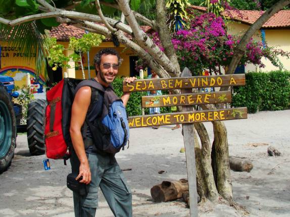Fim da caminhada, chegando em Moreré, na ilha de Boipeba - BA