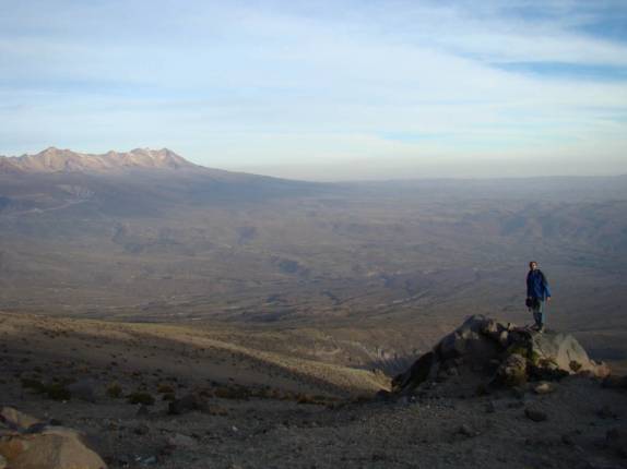Fim de tarde no acampamento antes do ataque ao cume do El Mistí, em Arequipa - Peru Fim de tarde no acampamento antes do ataque ao cume do El Mistí, em Arequipa - Peru