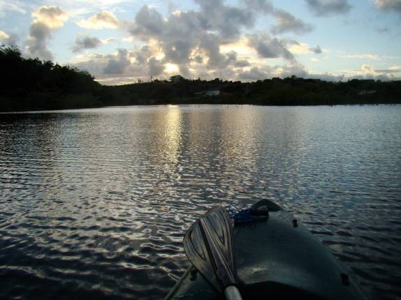 Fim de tarde no rio de Tabatinga em Jacumã, distrito de Conde - PB Fim de tarde no rio de Tabatinga em Jacumã, distrito de Conde - PB