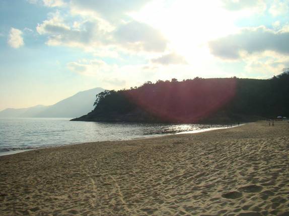 Final de tarde na praia de Paúba em São Sebastião - SP