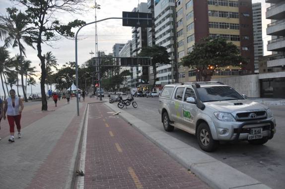 Fiona na praia de Boa Viagem, em Recife - PE Fiona na praia de Boa Viagem, em Recife - PE