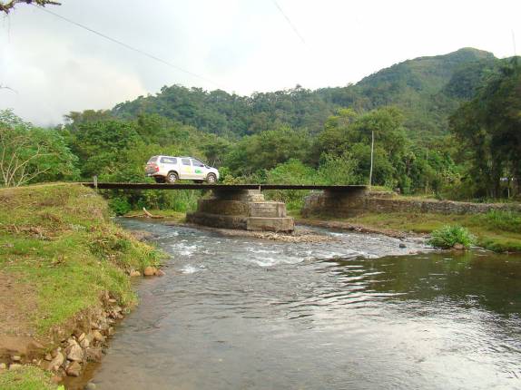 Fiona na volta da caverna Lambari, no PETAR Fiona na volta da caverna Lambari, no PETAR