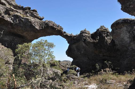 Formações rochosas no alto da Serra das Broas em Carrancas - MG