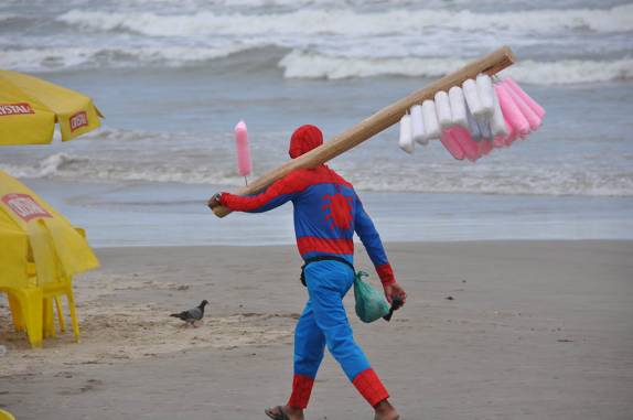 Homem Aranha na Praia Grande - SP