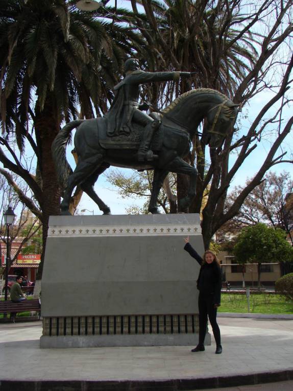 Homenagem à Sucre, em Tarija - Bolívia Homenagem à Sucre, em Tarija - Bolívia