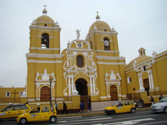 Igreja da Plaza de Armas de Trujillo, no Peru Igreja da Plaza de Armas de Trujillo, no Peru