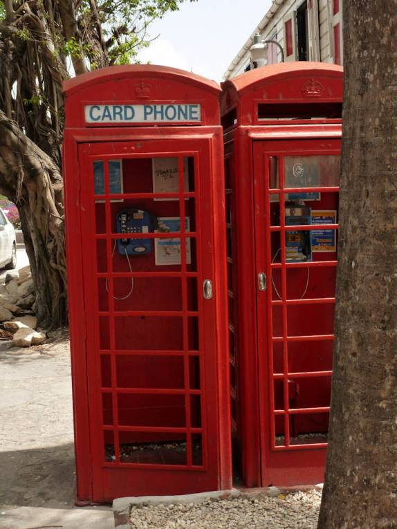Influência inglesa em St John's, a capital de Antígua, no Caribe Influência inglesa em St John's, a capital de Antígua, no Caribe