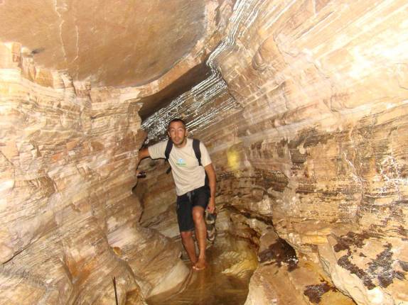 Interior da gruta de Sobradinho em São Thomé das Letras - MG