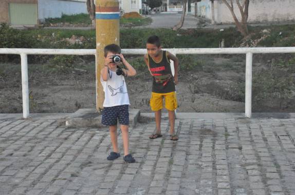 João tirando fotos em Caravelas - BA