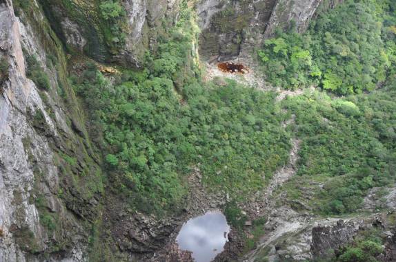 Lagos no fundo do Vale do Cachoeirão, no Vale do Pati, na Chapada Diamantina - BA Lagos no fundo do Vale do Cachoeirão, no Vale do Pati, na Chapada Diamantina - BA