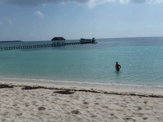Linda praia na Punta Frances, na Isla de la Juventud, em Cuba Linda praia na Punta Frances, na Isla de la Juventud, em Cuba