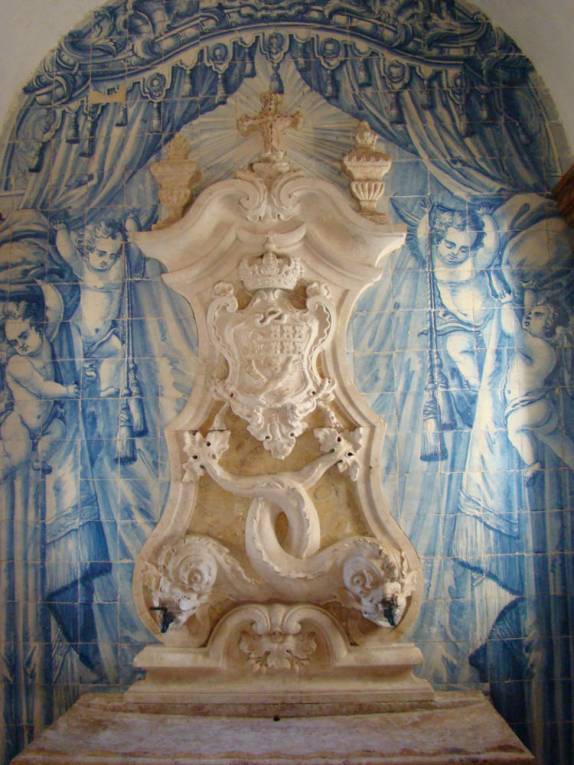 Local onde os freis lavavam suas mãos antes da missa no mosteiro, em Cairu - BA Local onde os freis lavavam suas mãos antes da missa no mosteiro, em Cairu - BA