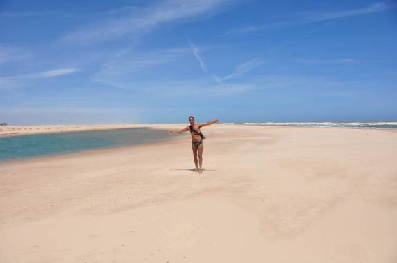 Maravilhado com a beleza da Foz do Rio São Francisco, divisa entre os estados de Alagoas e Sergipe (município de Piaçabuçu - AL)