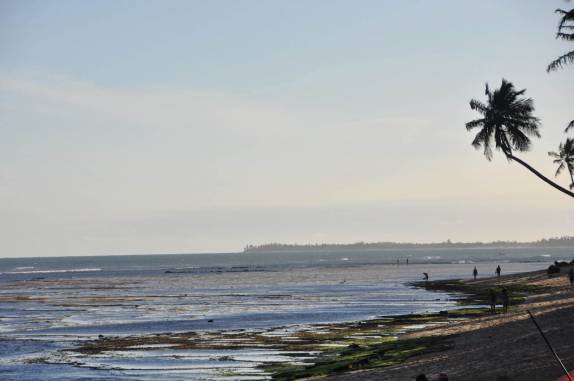 Maré baixa na Praia do Forte - BA