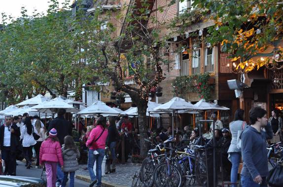 Muvuca em Campos do Jordão - SP Muvuca em Campos do Jordão - SP