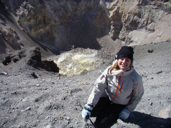Na boca do vulcão El Mistí, em Arequipa - Peru Na boca do vulcão El Mistí, em Arequipa - Peru