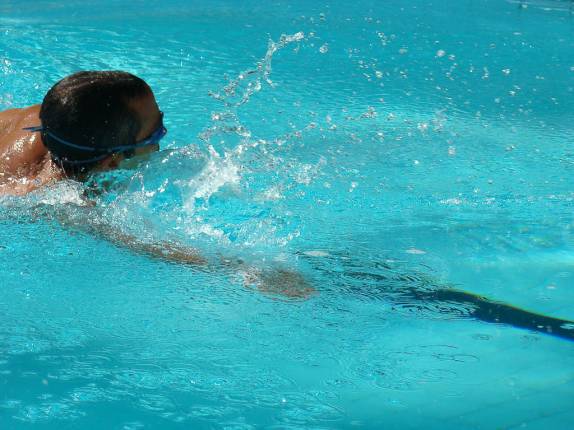 Nadando com a cabeça fora d'água por causa do frio em Caxambu - MG