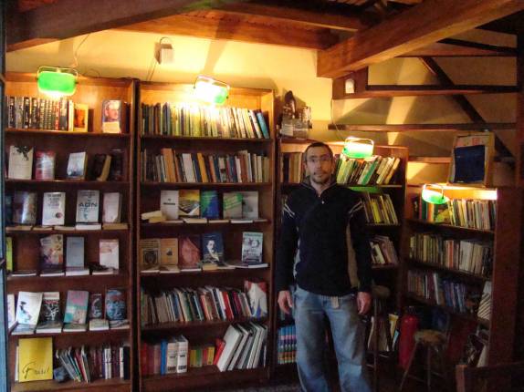 No Café Literário, em Asunción - Paraguai No Café Literário, em Asunción - Paraguai