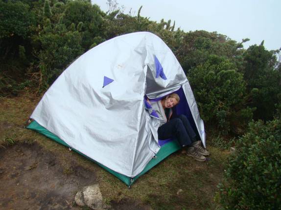 Nossa barraca no acampamento 2, no Pico Paraná - PR Nossa barraca no acampamento 2, no Pico Paraná - PR