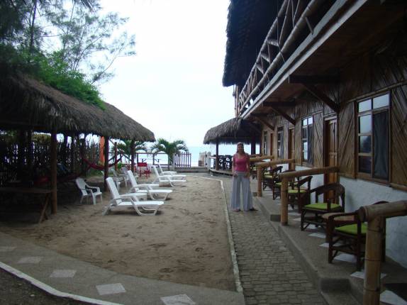 Nosso hostal em Montañita, no Equador Nosso hostal em Montañita, no Equador