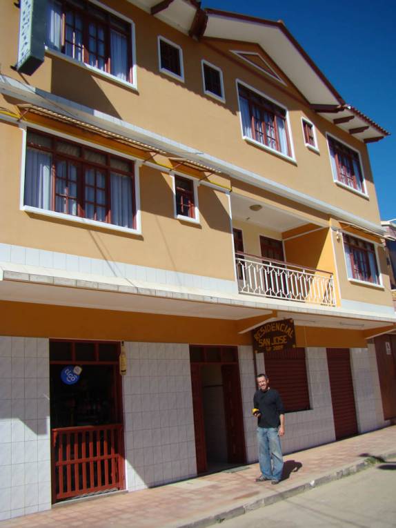 Nosso hotel, o Residencial San Jose, em Monteagudo, BolÃvia Nosso hotel, o Residencial San Jose, em Monteagudo, BolÃvia