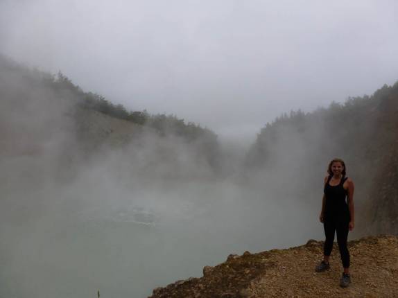 O famoso Boiling Lake, a mais 'estranha' paisagem no Trois Pitons National Park, em Dominica, no Caribe O famoso Boiling Lake, a mais 'estranha' paisagem no Trois Pitons National Park, em Dominica, no Caribe
