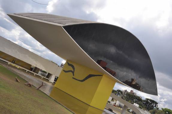 O famoso 'Olho', no museu Oscar Niemeyer, em Curitiba - PR O famoso 'Olho', no museu Oscar Niemeyer, em Curitiba - PR