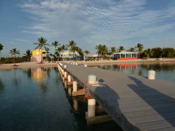O pier da Sunset Cove, nossa pousada em Little Cayman O pier da Sunset Cove, nossa pousada em Little Cayman