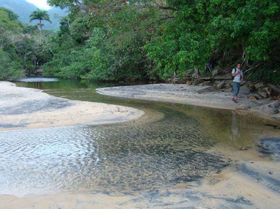 O rio da Praia Preta, na Ilha Grande - RJ