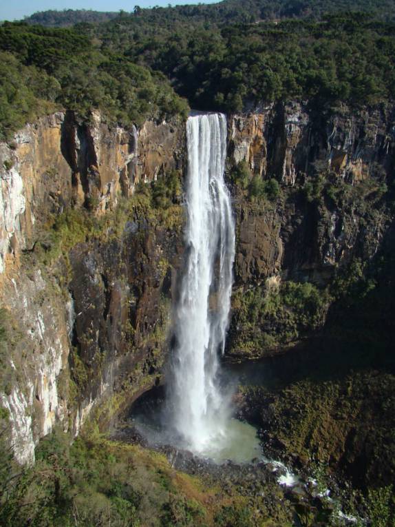 O Salto São Francisco, em Prudentópolis - PR, com quase 200 metros de altura